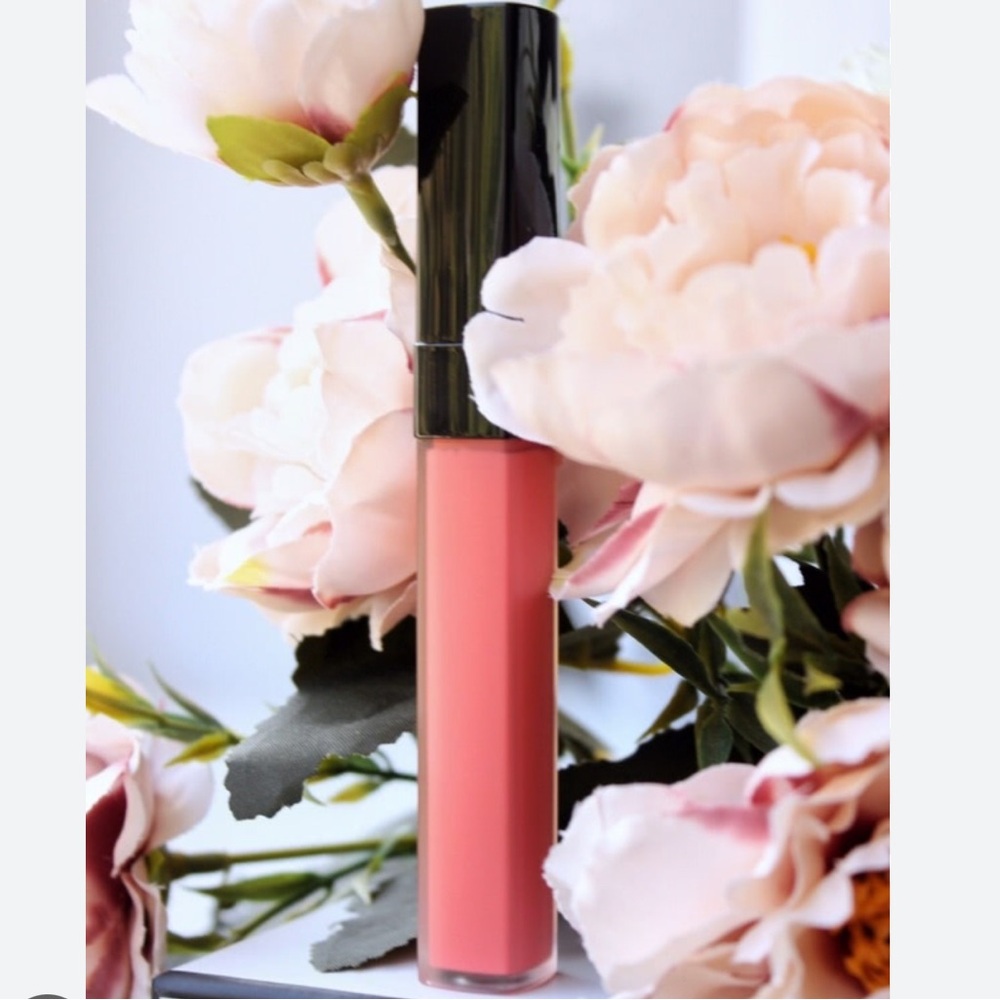 Chanel rouge coco lip blush in 410